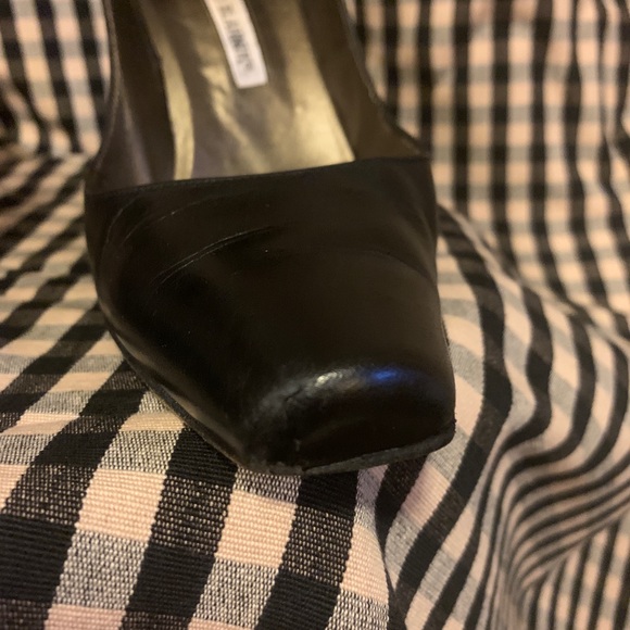 Vintage Manolo Blahnik black leather 4” heels - Picture 6 of 8